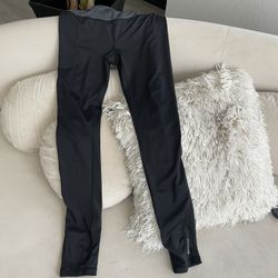 XS Reebok Work Out Leggings. 