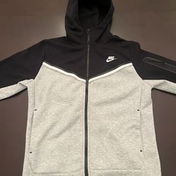 Nike Tech Black and Gray