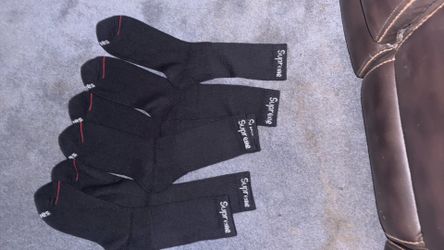 Black supreme socks