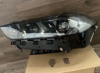 5A8E123 BMW X5 X6 LEFT DRIVERS SIDE LED BLACK HEADLIGHT OEM