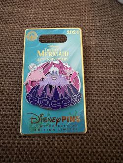Disney pins