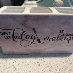 Makeup Brush Container 8”X5”