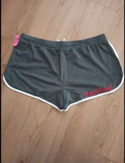 Verified Shorts Size XL