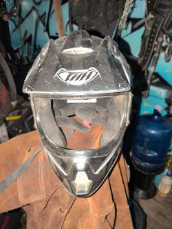 dirt bike helmet