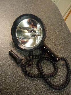 COLEMAN NIGTHSIGHT 400.OOO.OO CANDLE POWER SPOTLITE