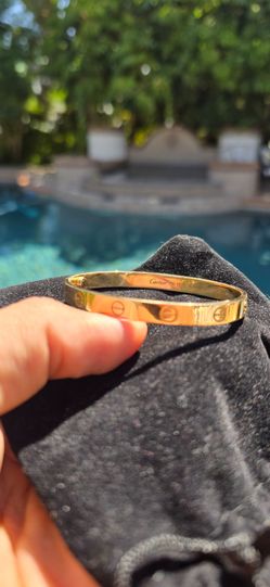 18kt yellow gold 31grams love bangel style