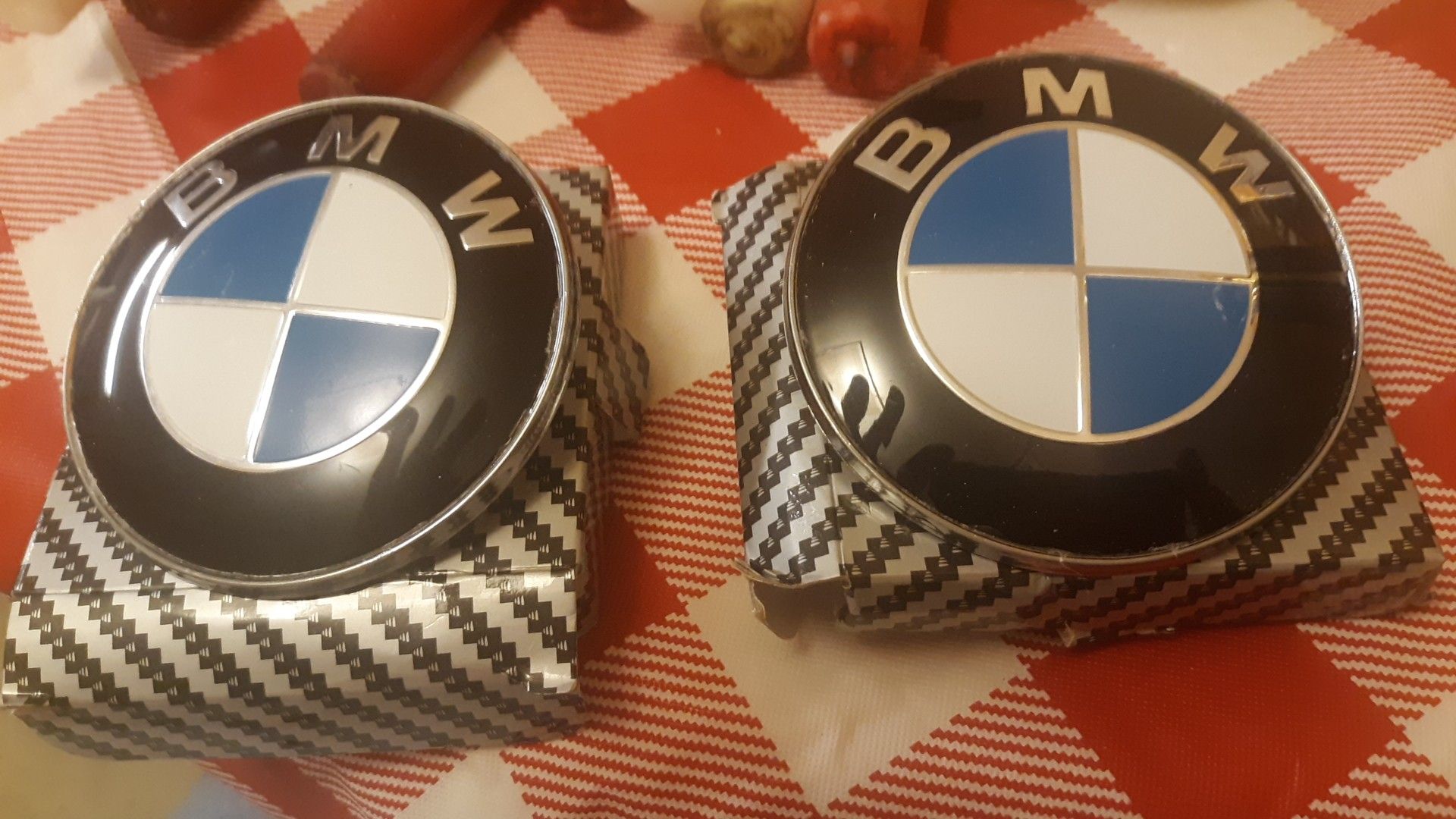 Two bmw emblems for any bmw 2003