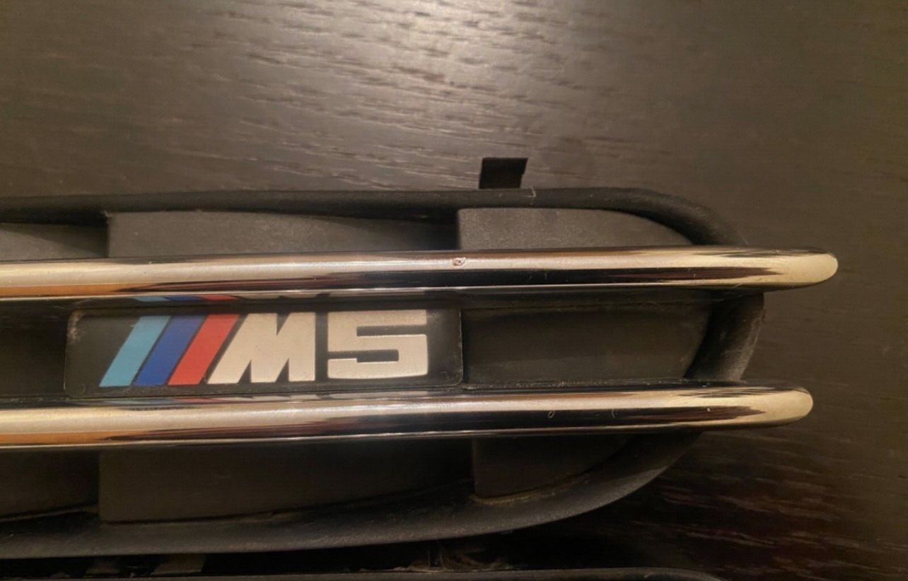 Genuine Passenger Side E60 m5 Fender Grill