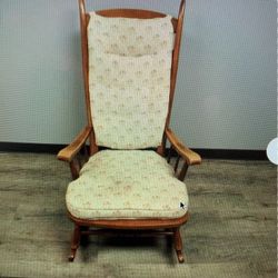 1950’s Maple Mid Century Rocker/ Rocking Chair