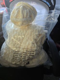 White chunky chenille yarn
