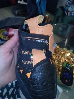 Scrapa instinct vs men's size 8
