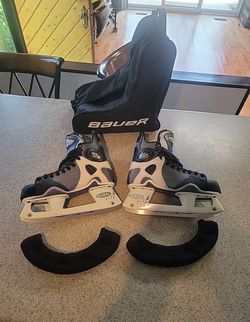 NOS Brand New Bauer Ice Skates Size 9 1/2 With Bag