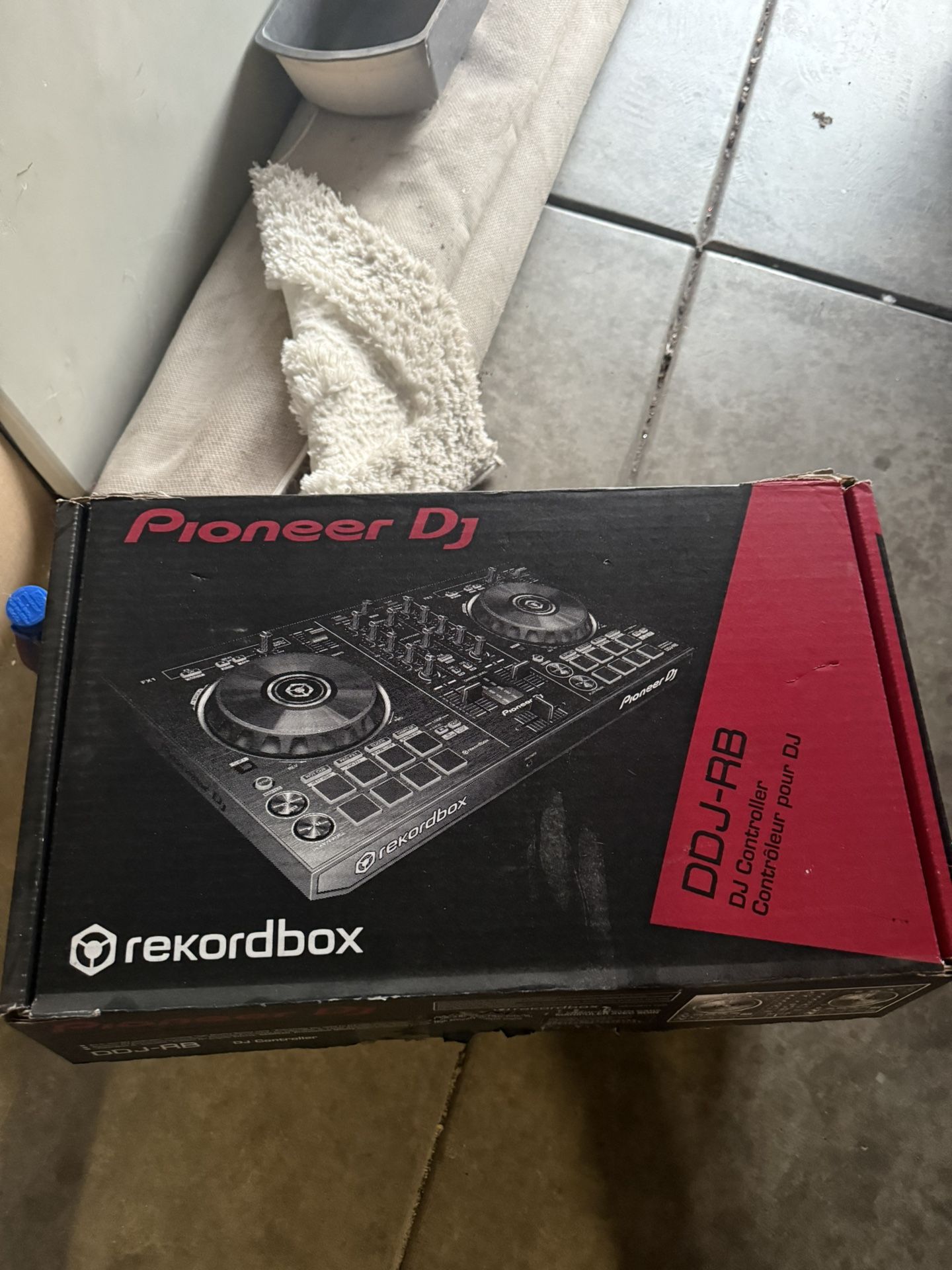 Pioneer DJ DDJ-RB Channel DJ Controller Black