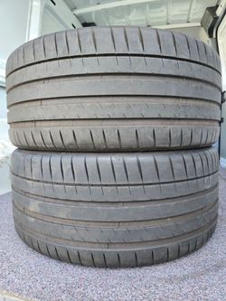 275 35 22 Michelin Tires