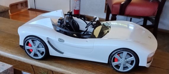 Rainbow High Color Change Doll Car 8 Rainbow Colors Batteries Included Moving Wheels and Steering Wheel  Fits 2  Fashion Dolls