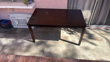 Kitchen table