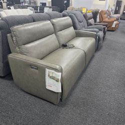 Power leather recliner sofa 🚚WE DELIVER🚚