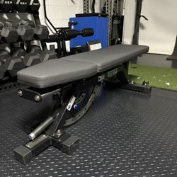 REP AB 5000 with Leg Roller, Wide And Standard Pads