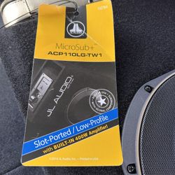 JL AUDIO POWERED SUBWOOFER 