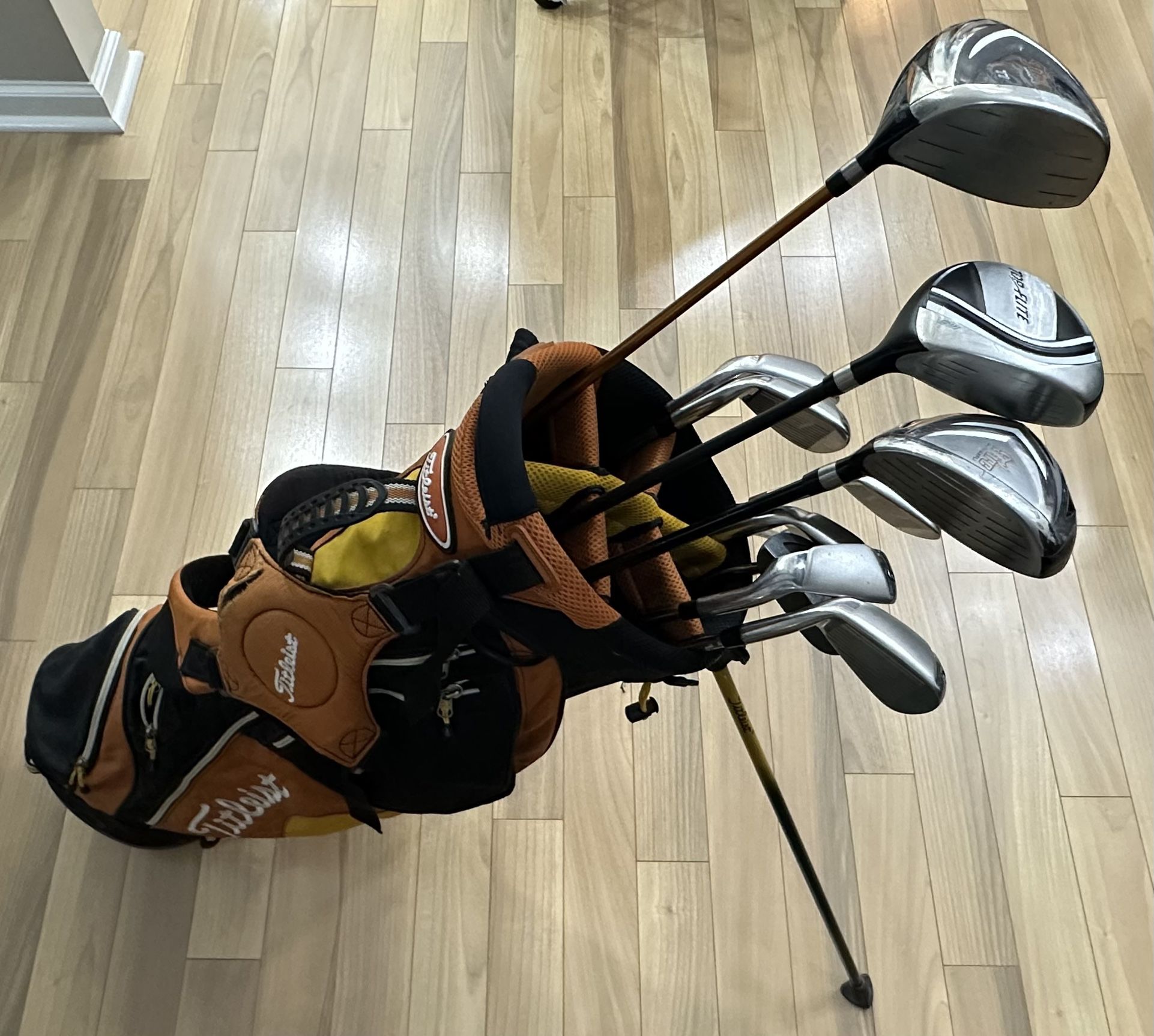 Full Golf Set w/ Stand Bag - Maxfli, Top Flite, Dunlop