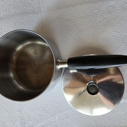 Bookcase to display large book