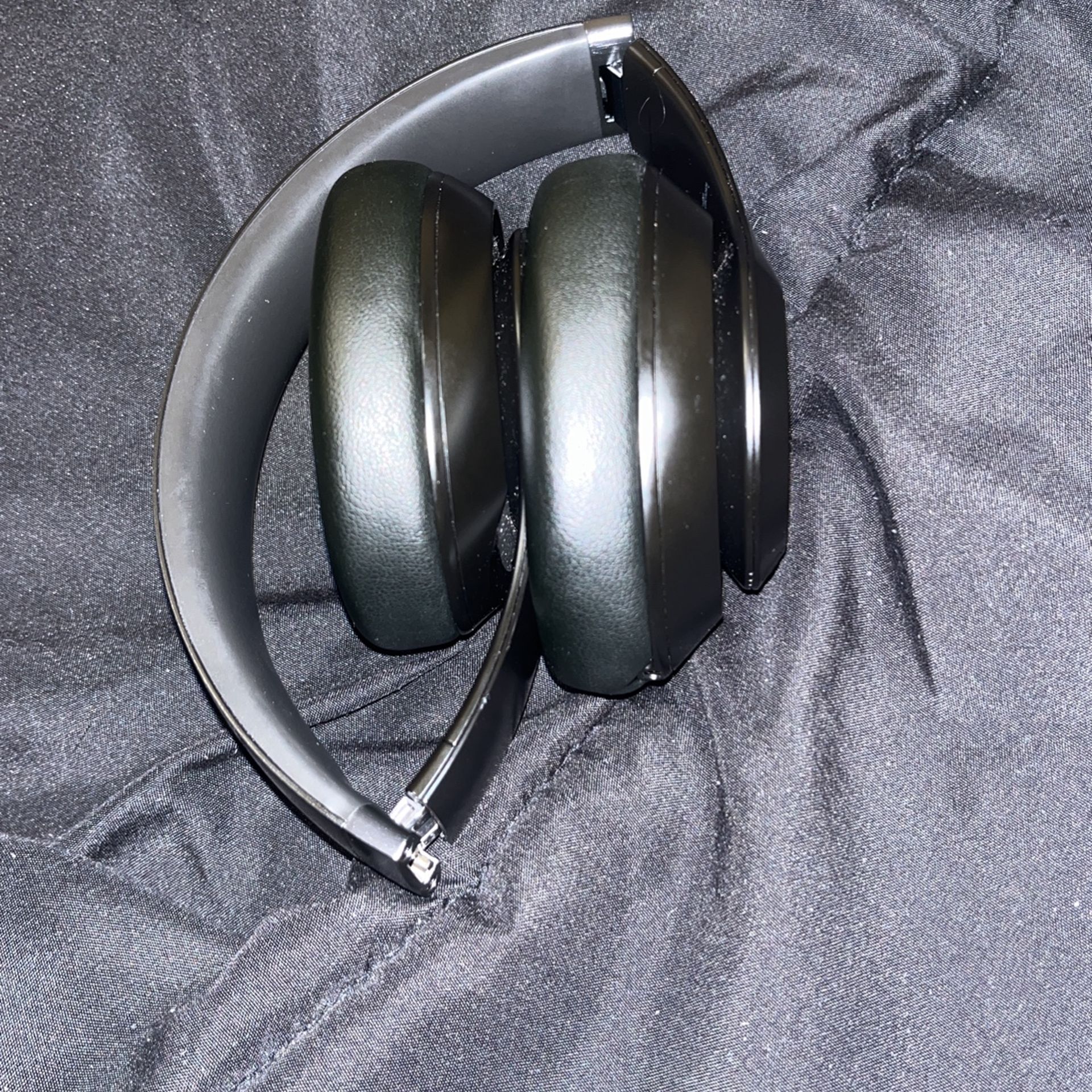 Beats Studio Pro