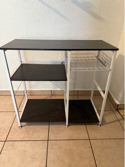 Coffee bar / kitchen table