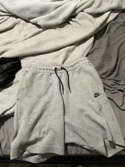 Nike tech shorts