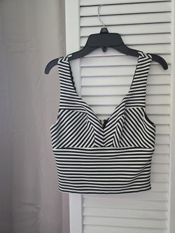 Stripped Crop Top