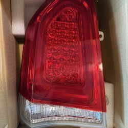 2019 Chrysler 300 Taillight