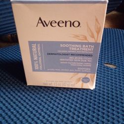 Aveeno Oatmeal Soothing Bath Treatment 