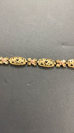 Mom bracelet