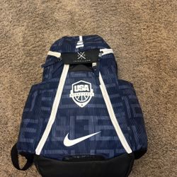 Nike Elite Quad Zip System Basketball Backpack 