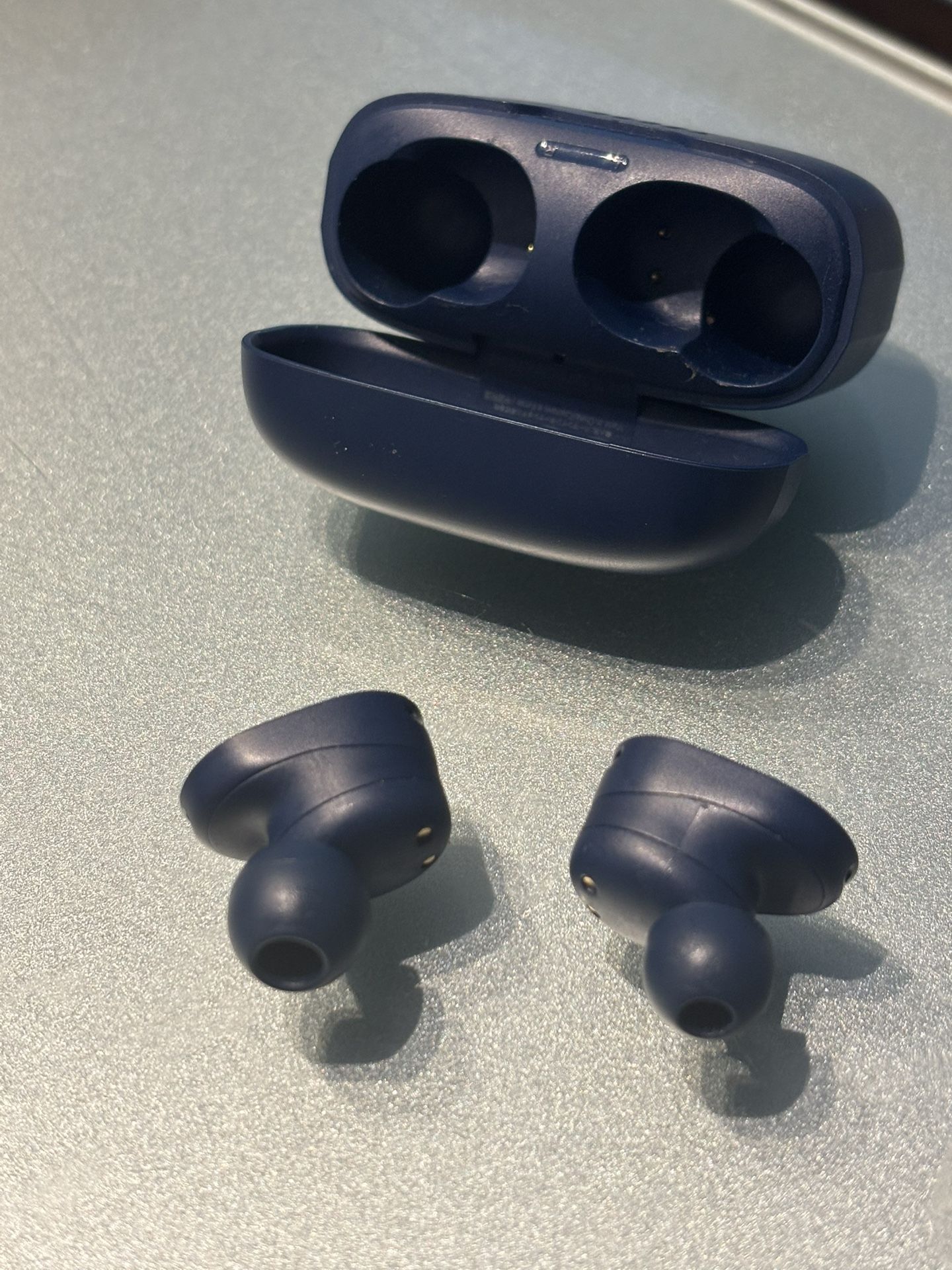 JBL TUNE130NC Earbuds