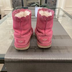 Girls Ugg Boots (US 1)