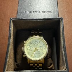 Michael Kors Watch (MK-5698) Yellow gold toned steel 035 mm