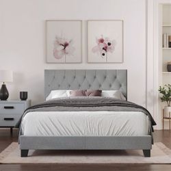 Home Design Full Gray Wood Tufted Panel Bed Frame with Headboard (Full size)