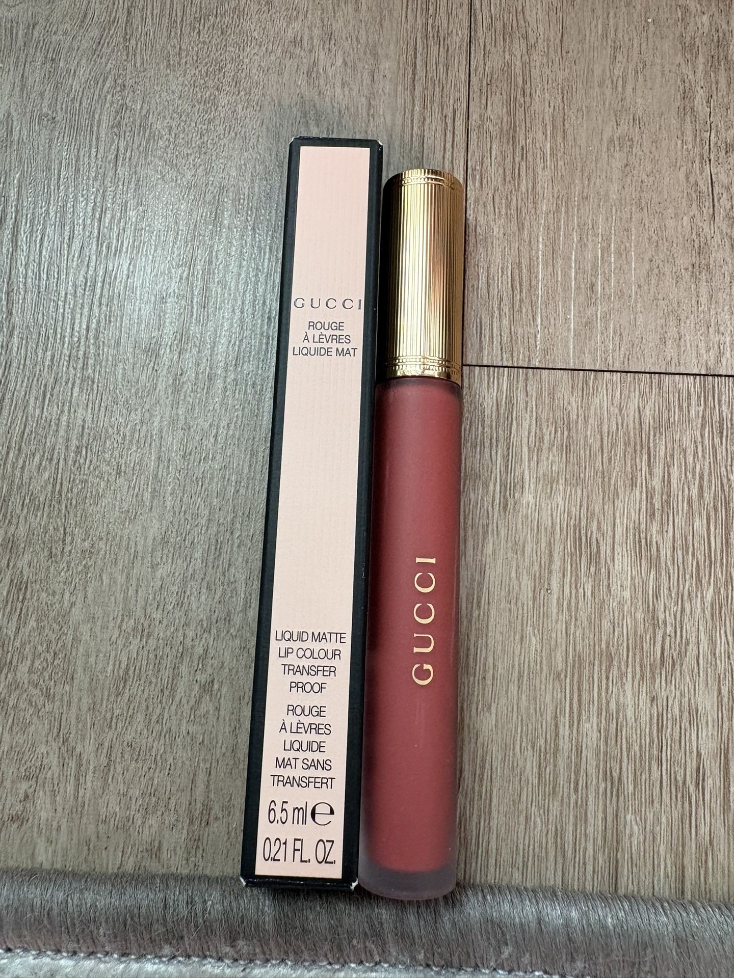 Gucci Liquid Matte #208