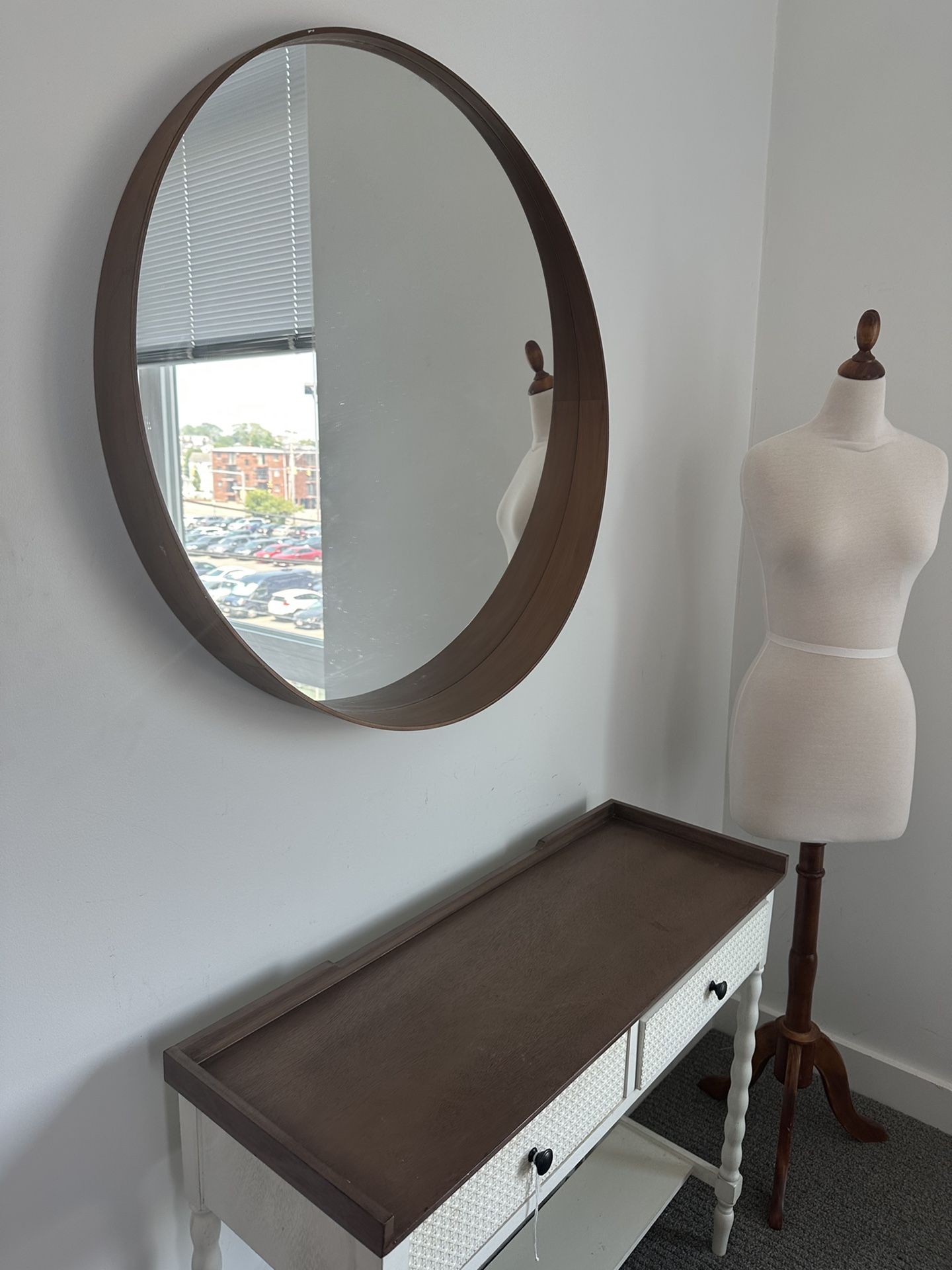 Dressing Table And Mirror
