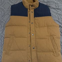 Gap Mens Puffer Vest - Size L
