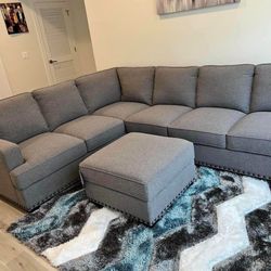 Grey Sectional W/ Ottoman 