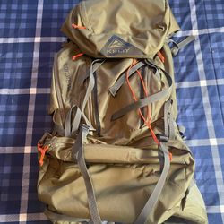 Kelty Coyote Internal Frame Backpack  105 Liter 