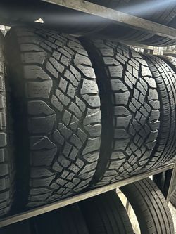 PAIR OF TIRE 265 60 18 GOODYEAR 85% LIFE