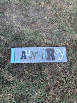 Laundry sign