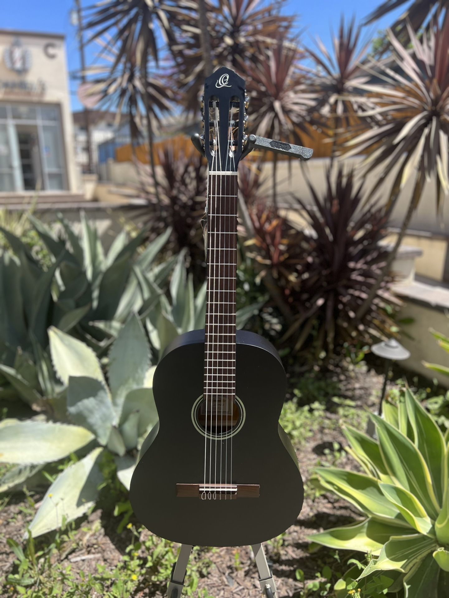 Ortega RTS5MBK full size Classical Guitar