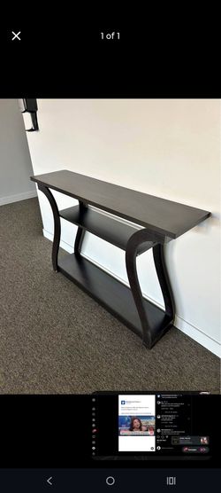Entry way/Hallway table