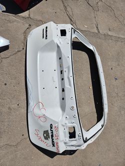 Subaru outback tailgate oem