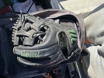 Marucci baseball glove