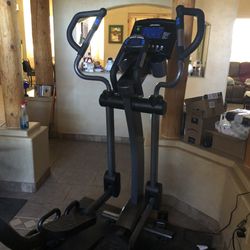 Life Fitness E5 Elliptical