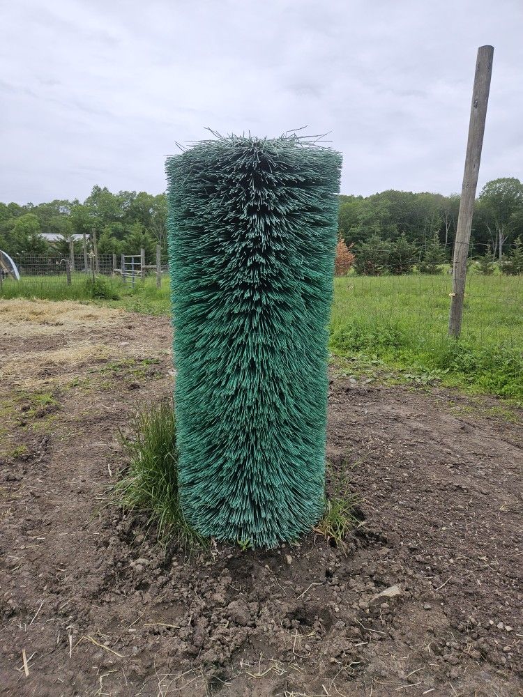 Livestock Scratching Post